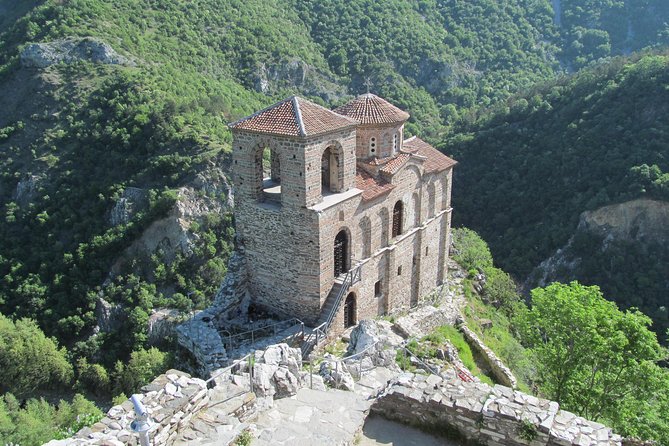 Bachkovo Monastery & Asen's Fortress - day tour from Plovdiv - Seeing Bachkovo Monastery’s churches and murals