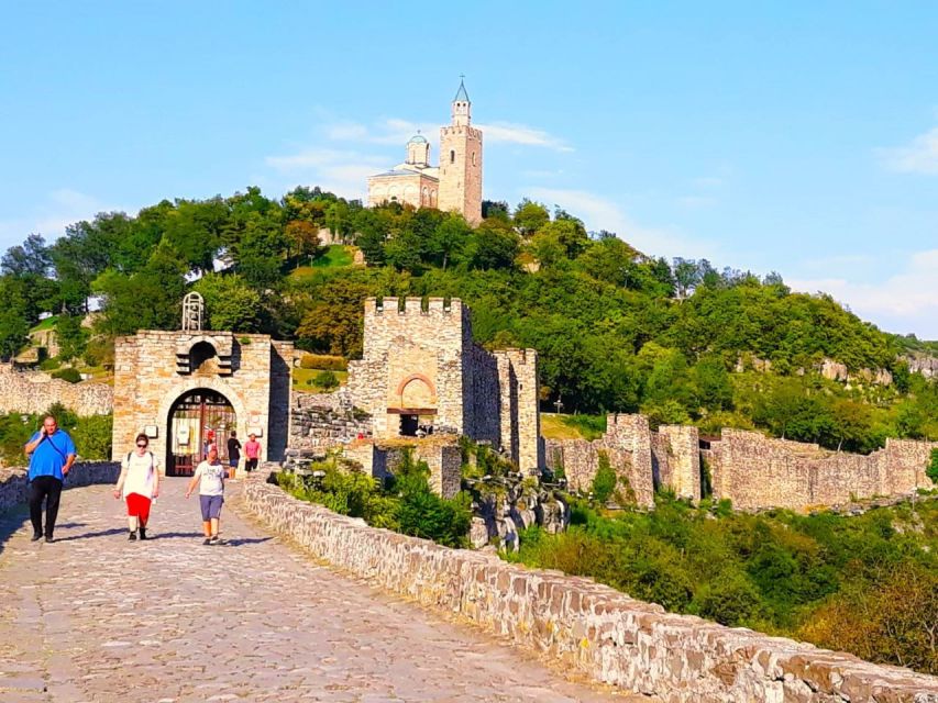 From Bucharest: Day Trip to Medieval Marvels of Bulgaria - Tsarevets Fortress and the power of medieval Tarnovo