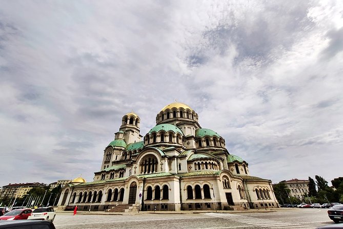 Guided Visit to Alexander Nevsky Cathedral - Private guide or self-guided visit?