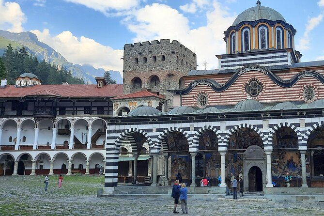 Incredible Day tour from Sofia to 7 Rila lakes and Rila monastery - Mountain weather, snow, and the lift question