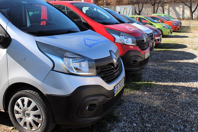 PRIVATE return transfer from Sofia to Borovets - Drivers, vehicles, and luggage help