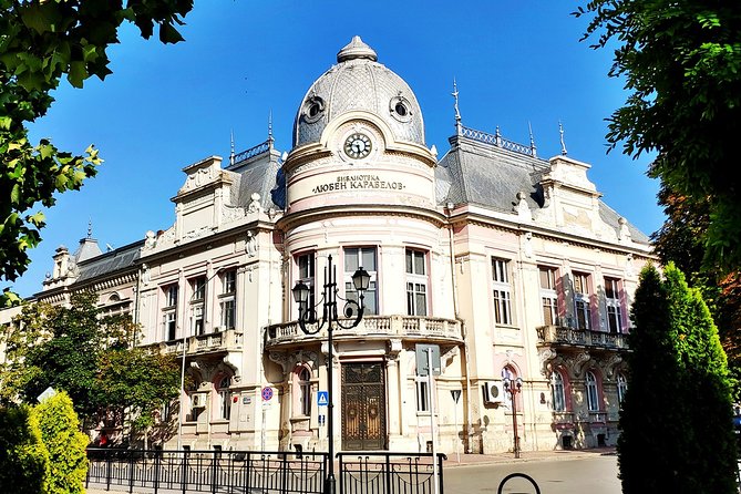 Self-Guided Ruse from Bucharest Tour - Freedom Square, a useful place to get oriented