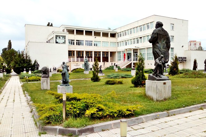Self-guided Tour in the Museum of Socialist Art - Why socialist art matters in Sofia