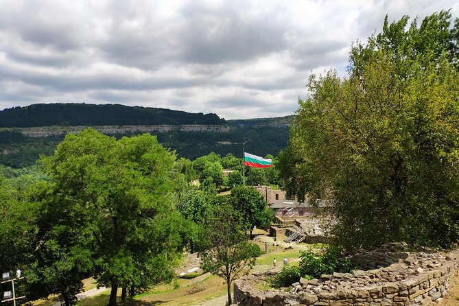 Self-guided Tour in Tsarevets Fortress - The summit church and its modern murals