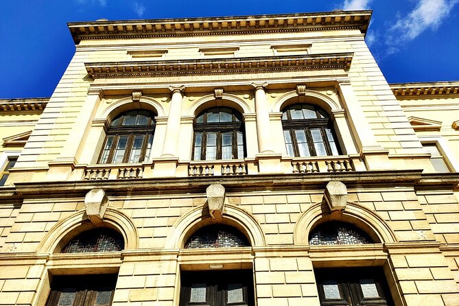 Self-guided tour in Varna Archaeological Museum + ticket - Entering a former Girls High School