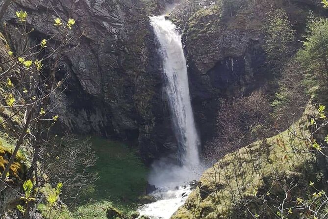 Seven Rila lakes-Snowshoeing with Waterfall and Hot Mineral pools - Guides, group size, and the human side