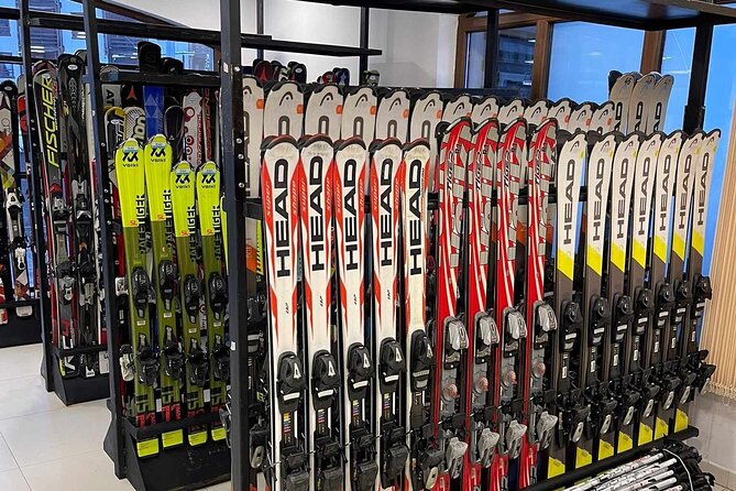 Ski and snowboard equipment in Bansko,Bulgaria - Choosing between Rossignol, Atomic, Fischer, Head, and Burton