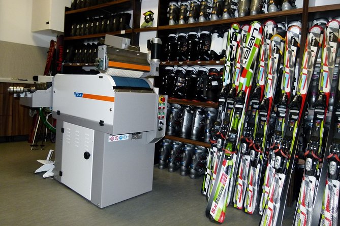 Ski and Snowboard Equipment servicing in Bansko - What the servicing actually covers