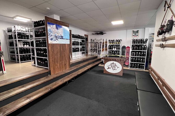 Ski and Snowboard Rental in Bansko - Choosing from 350 pairs of skis and snowboards