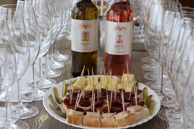 Special History And Wine Tour including Wine Tasting - Lavender in June and July