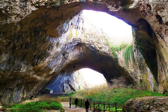 Tour to Lovech, Devetaki cave & Krushuna waterfalls - Walking, weather, and what to pack