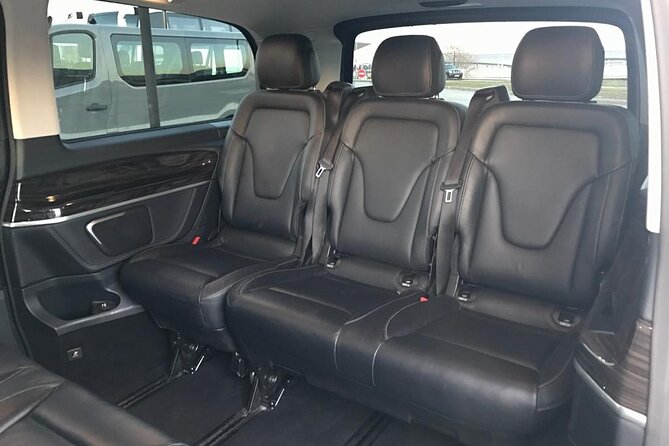 Transfer Plovdiv to Sofia airport/city with a car 3+1 - Airport transfers require better timing than city drop-offs