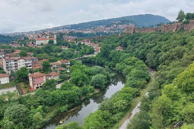 Veliko Tarnovo and Arbanasi day tour from Sofia with pickup - Ninety minutes for lunch and Veliko Tarnovo