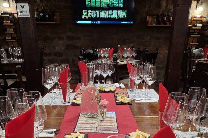 Wine Experience & Tasting Hub - A relaxed tasting at the Varusha meeting point